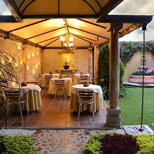 hostal-villa-toscana.guatemalaantiguahotels.com/